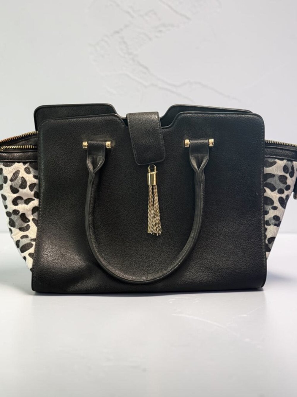 Women's Black and White Leopard Print Handbag